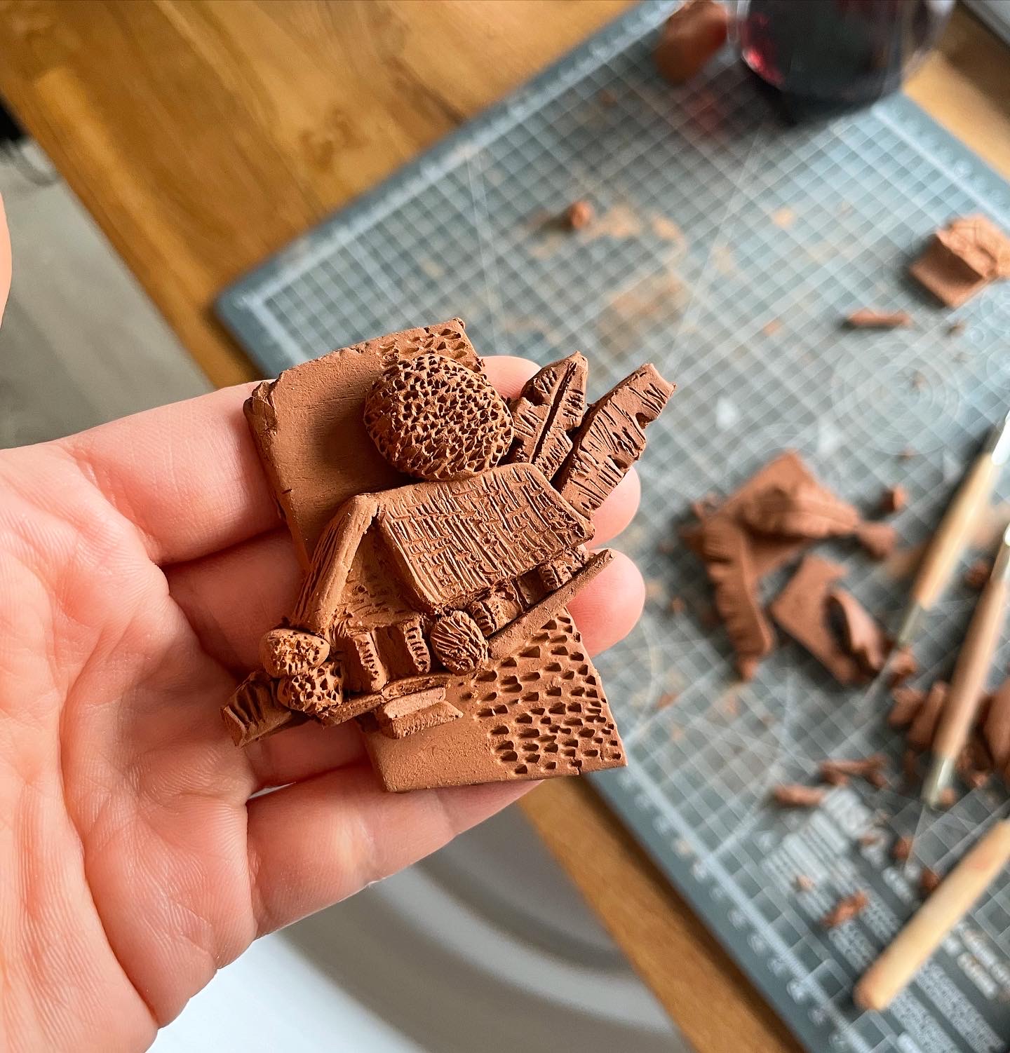 8202BB48-7076-49F1-AEC1-18AF5427F9E5